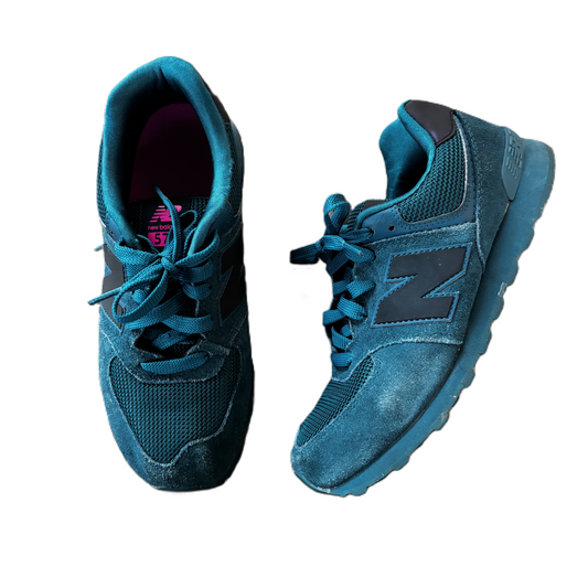 Shoes Athletic By New Balance In Blue, Size: 5.5