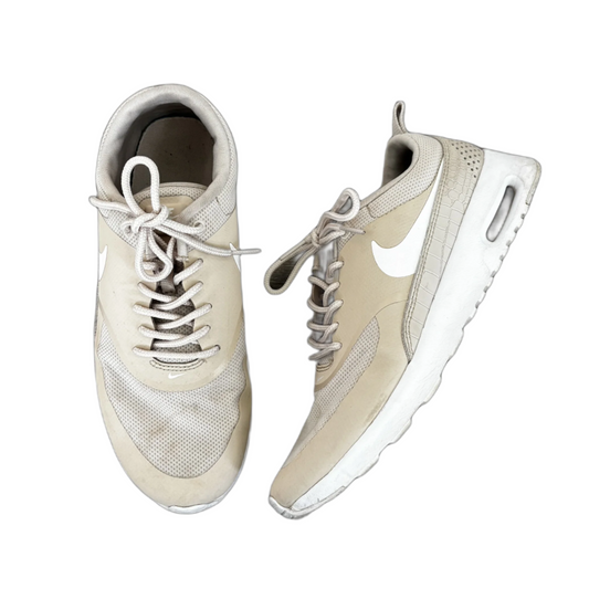 Shoes Sneakers By Nike In Cream, Size: 8.5