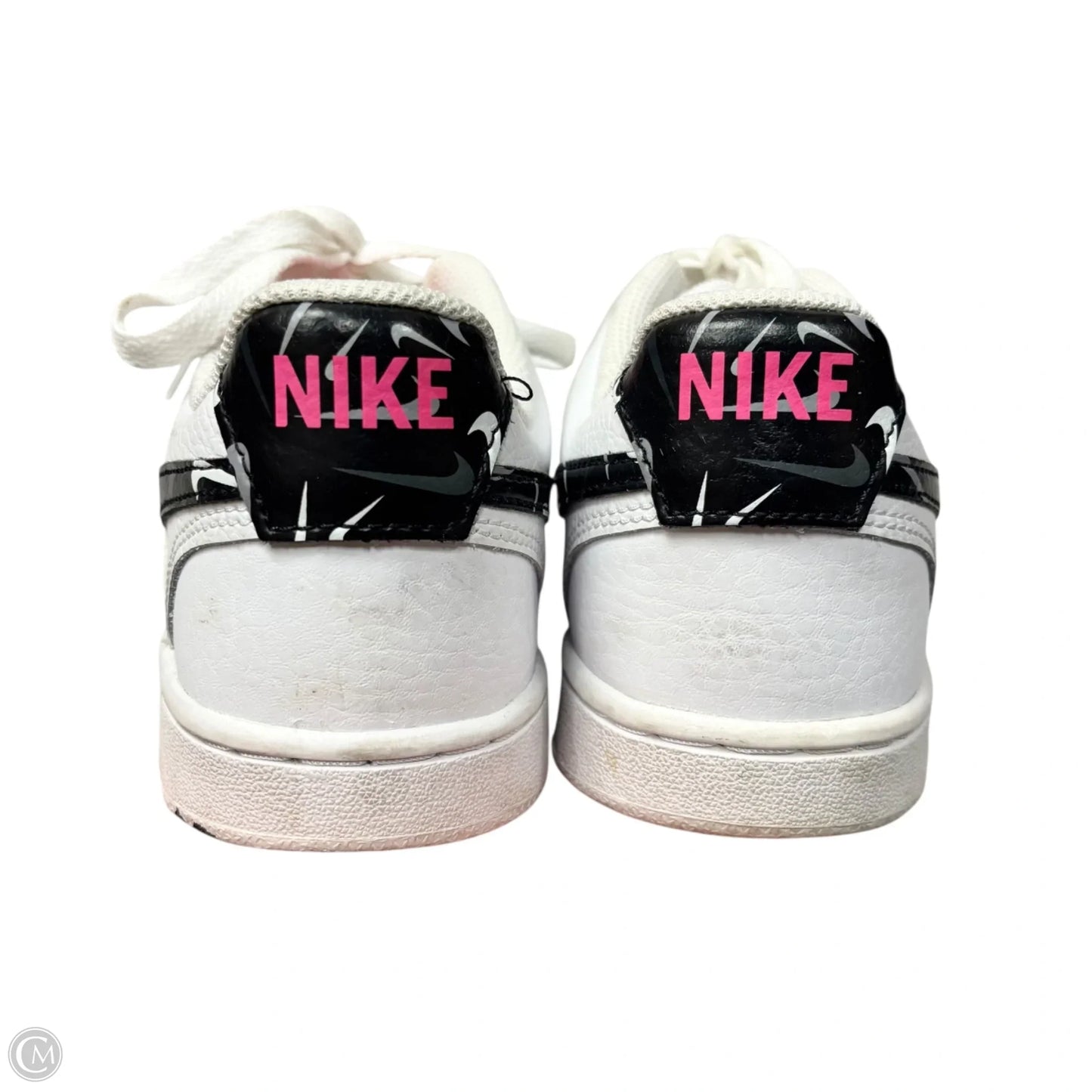 Shoes Sneakers By Nike In White, Size: 7