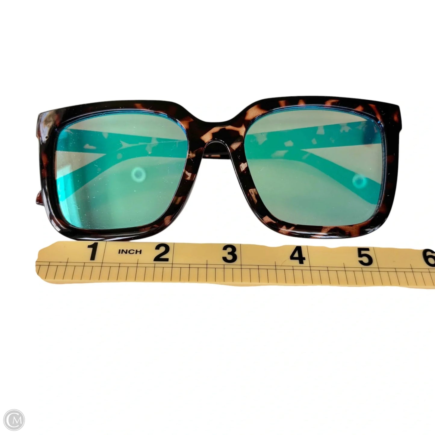 Sunglasses By Quay, Size: Large
