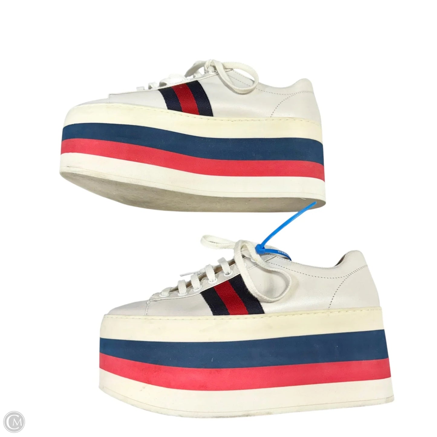 Shoes Luxury Designer By Gucci In White, Size: 6