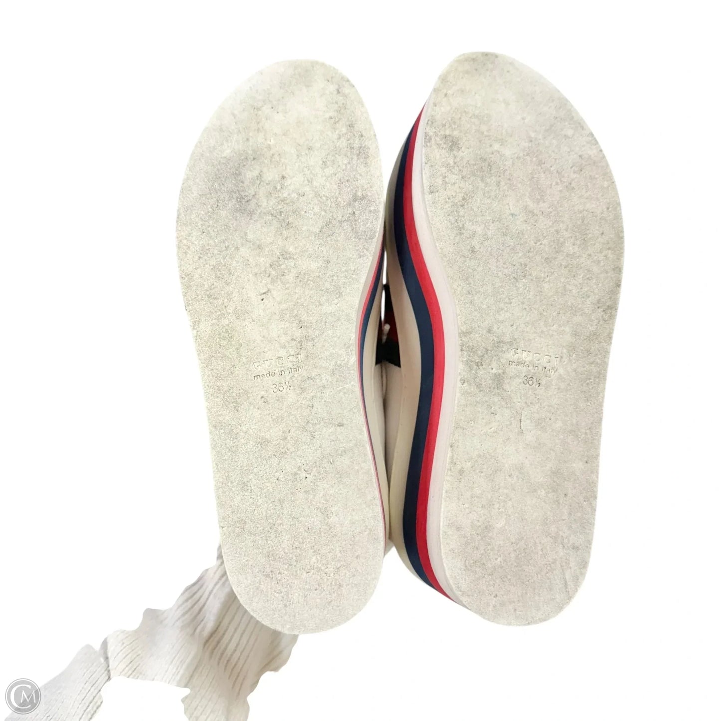 Shoes Luxury Designer By Gucci In White, Size: 6