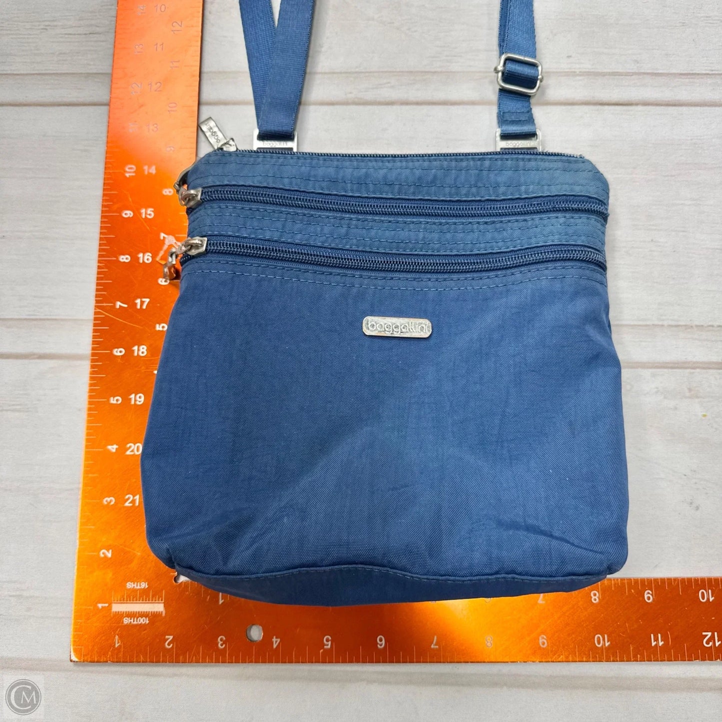 Crossbody By Baggallini, Size: Medium