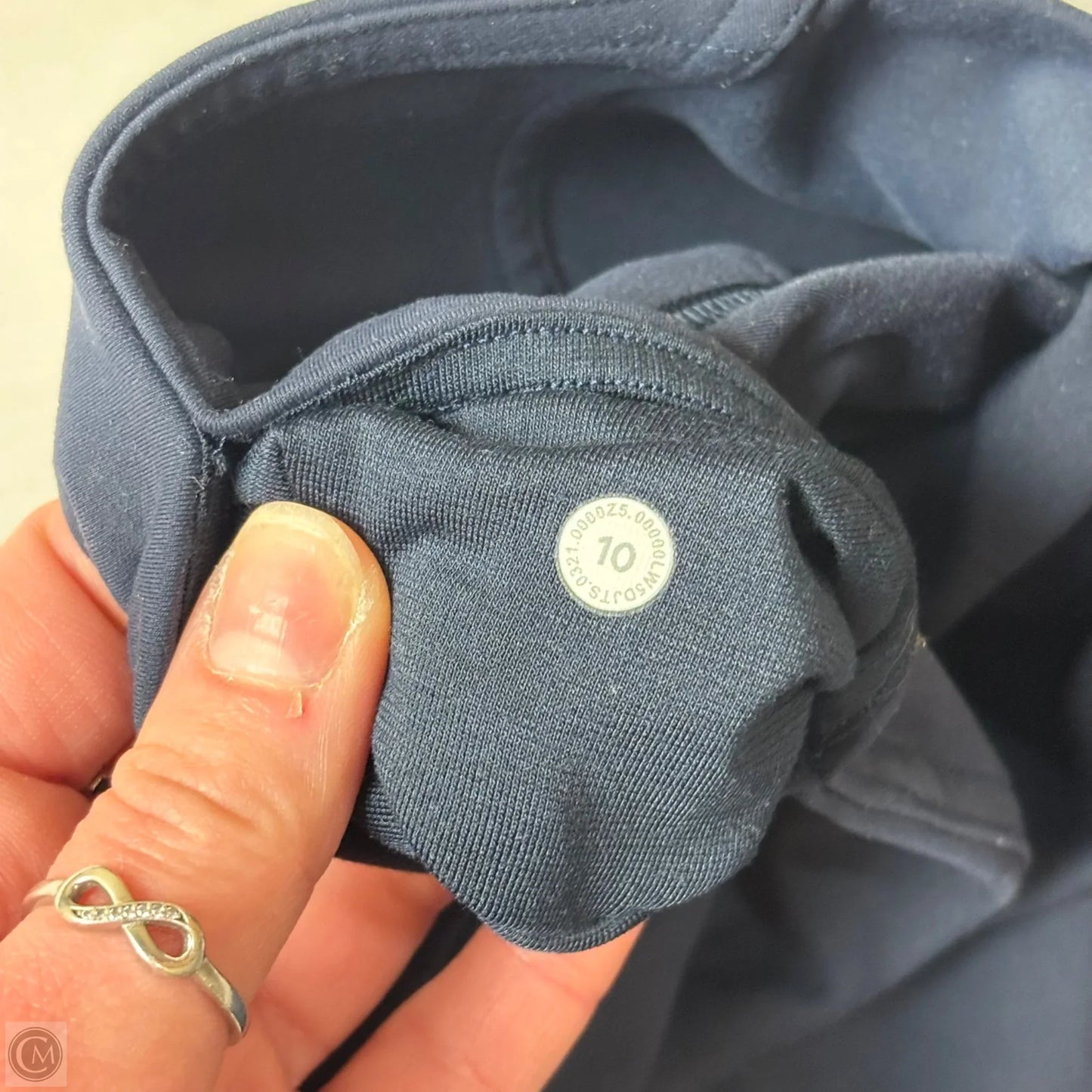 Athletic Leggings Capris By Lululemon In Navy, Size: M