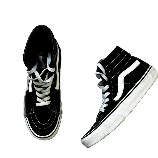 Shoes Sneakers By Vans In Black & White, Size: 8.5