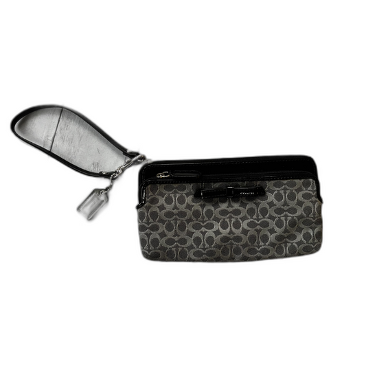 Wristlet Designer By Coach, Size: Medium