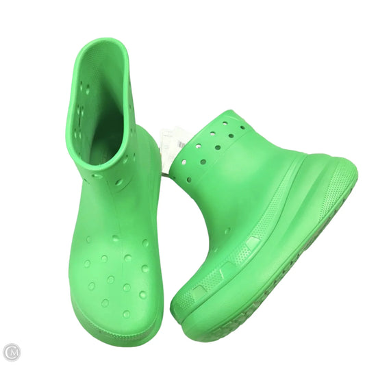 Boots Ankle Flats By Crocs In Green, Size: 11