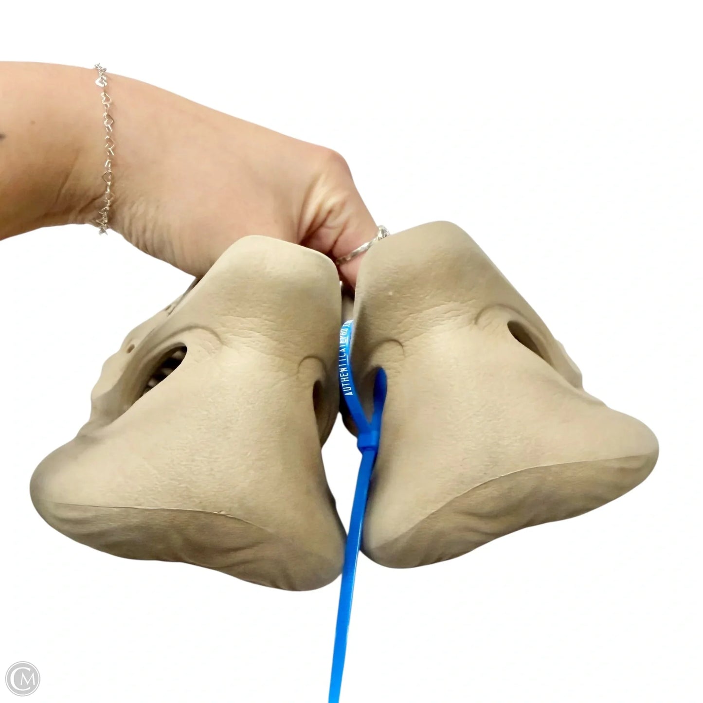 Shoes Luxury Designer By Yeezy In Tan, Size: 7