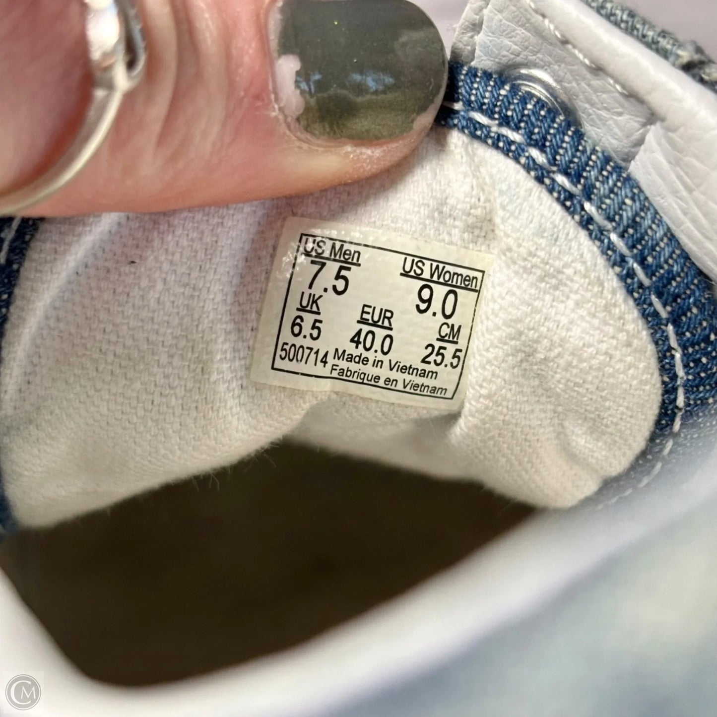 Shoes Sneakers By Vans In Blue Denim, Size: 9