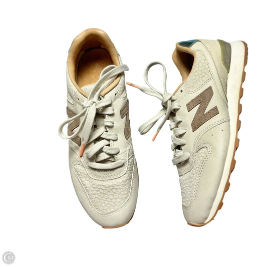 Shoes Athletic By New Directions In Tan, Size: 7.5