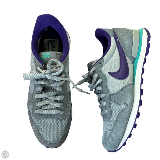 Shoes Athletic By Nike In Grey, Size: 7.5