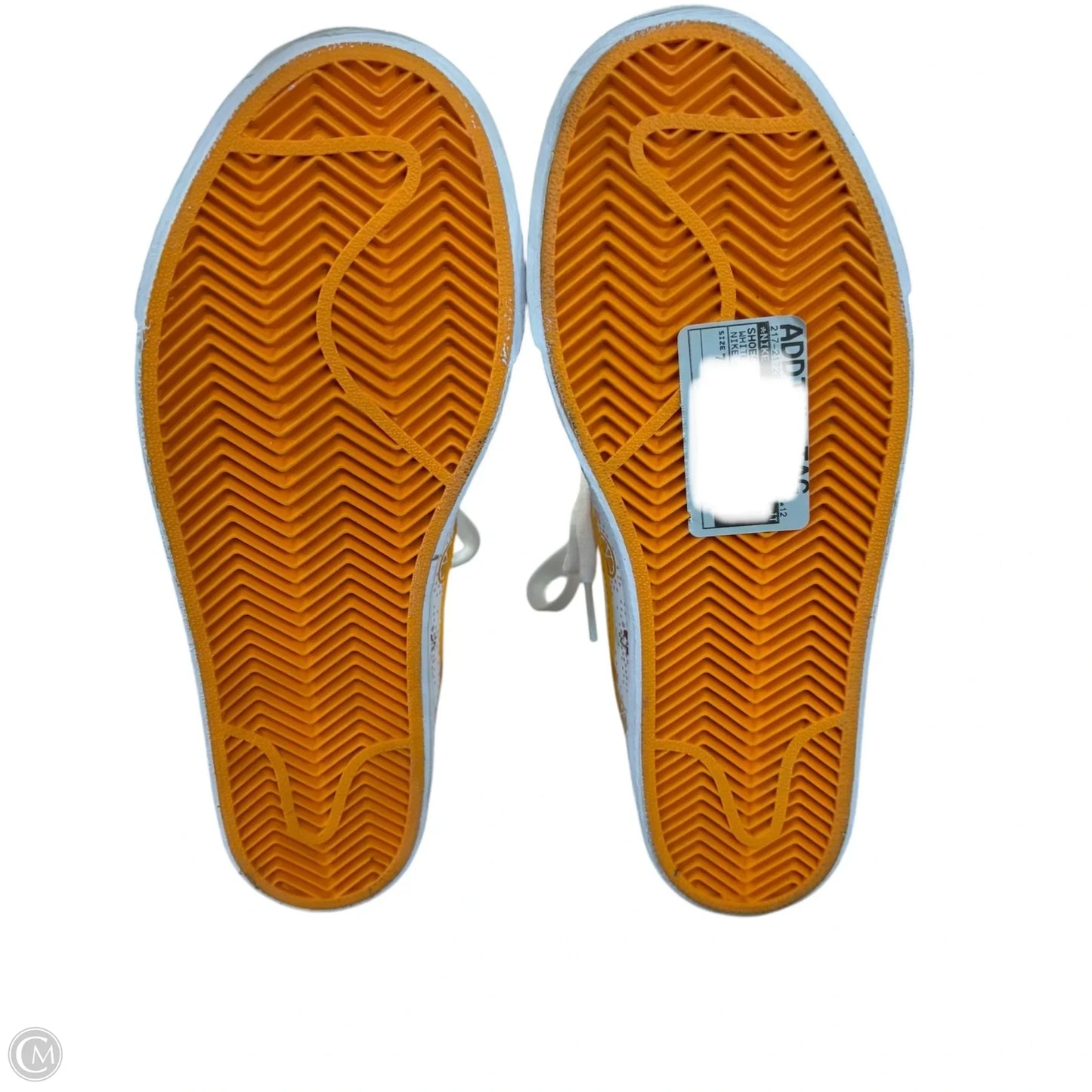 Shoes Sneakers By Nike In White, Size: 7