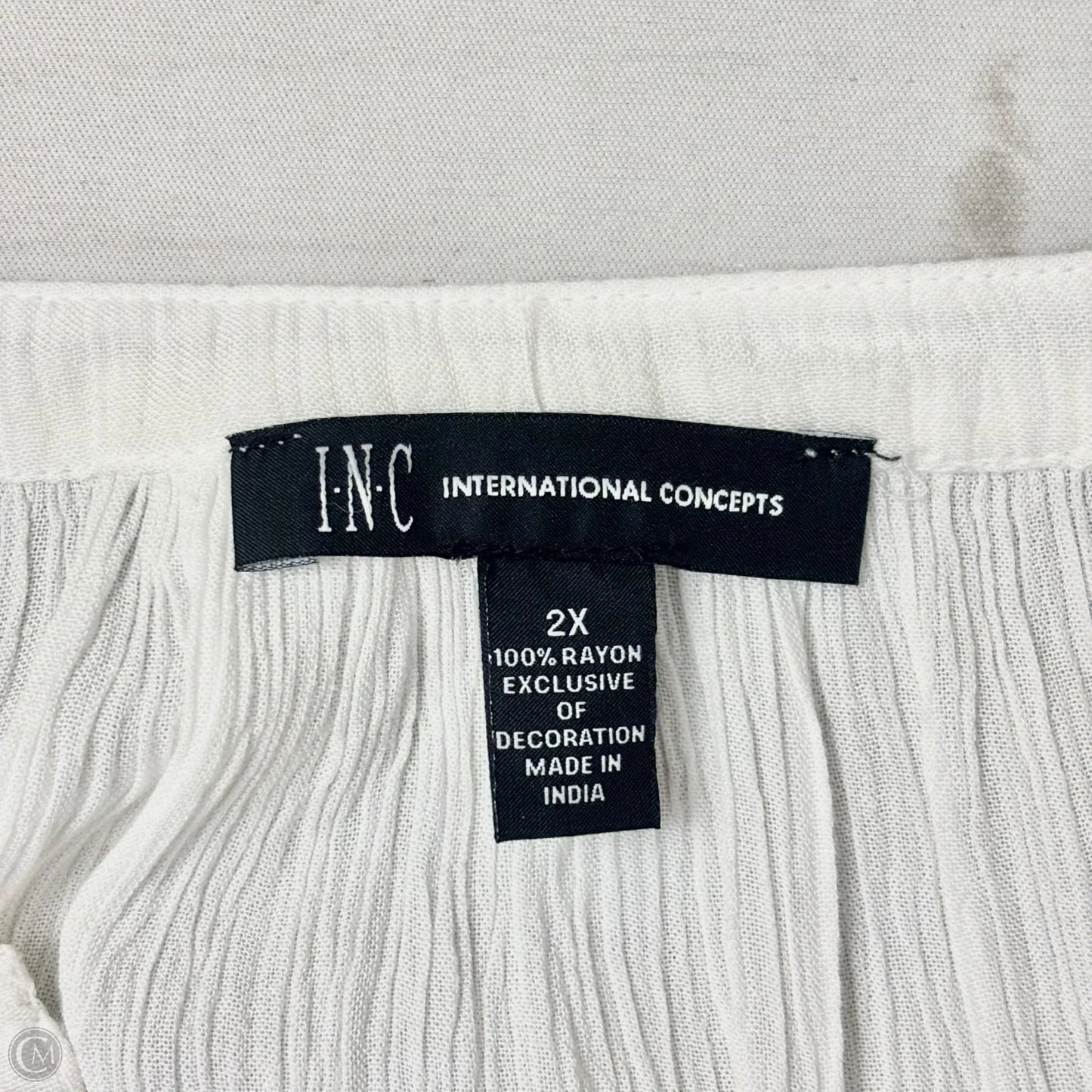 Top Long Sleeve By Inc In White, Size: 2x