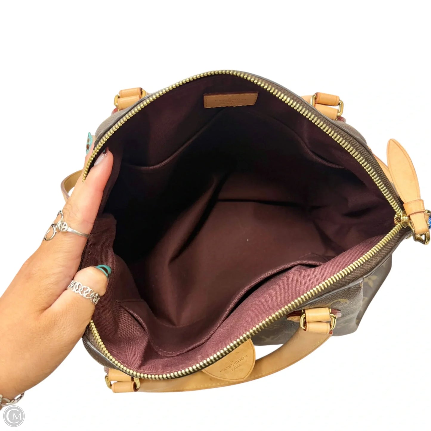 Handbag Luxury Designer By Louis Vuitton, Size: Medium
