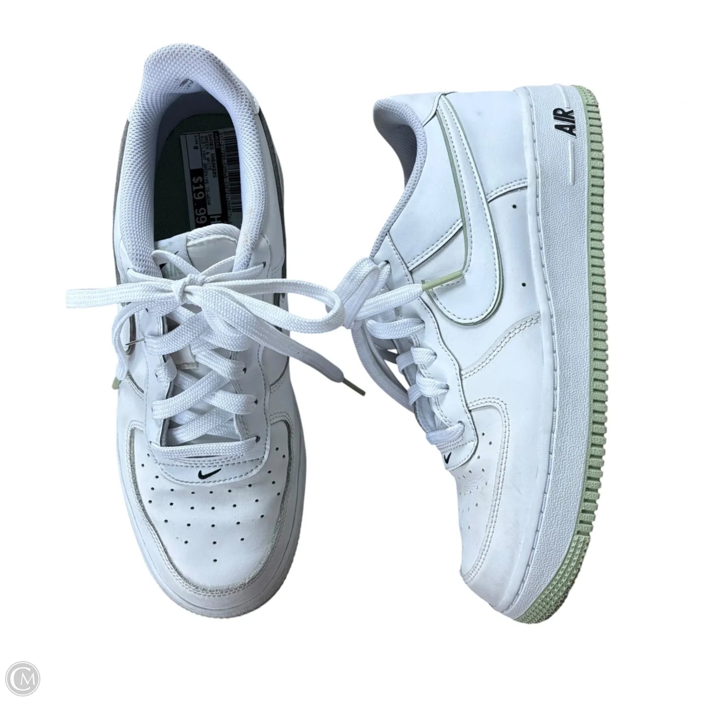 Shoes Sneakers By Nike In Green & White, Size: 9