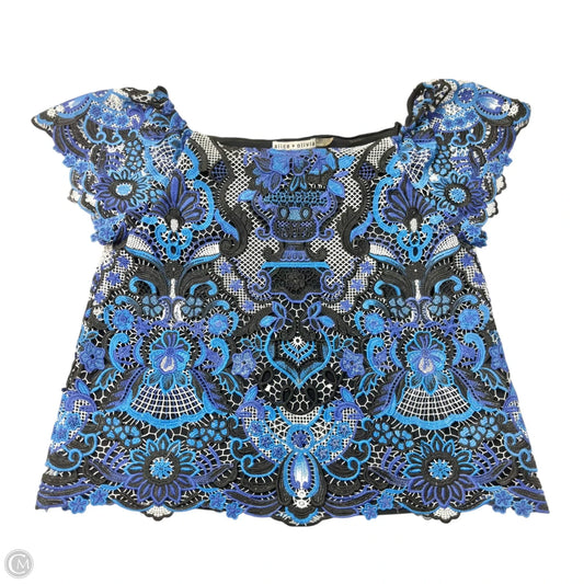 Top Short Sleeve Designer By Alice + Olivia In Paisley Print, Size: S