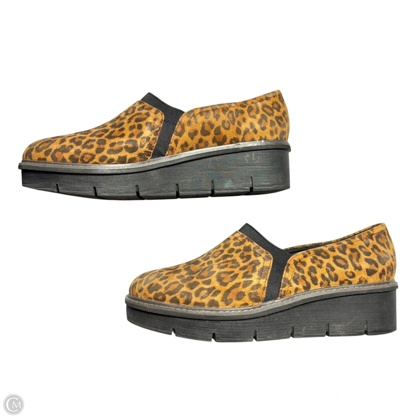 Shoes Flats By Clarks In Animal Print, Size: 10