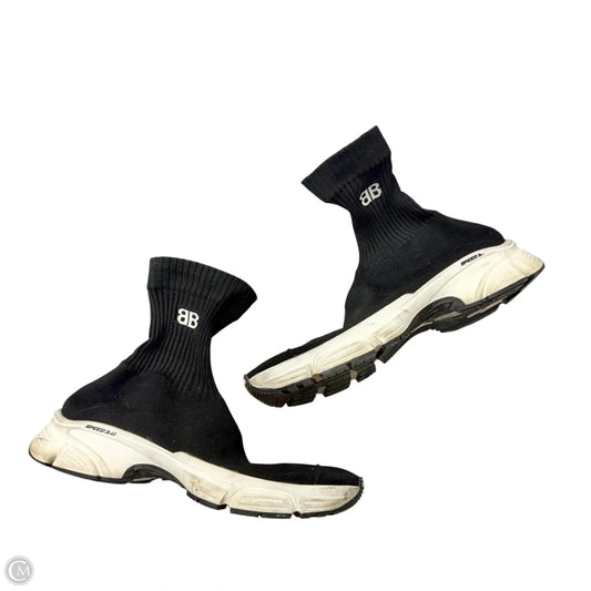Shoes Luxury Designer By Balenciaga In Black & White, Size: 8