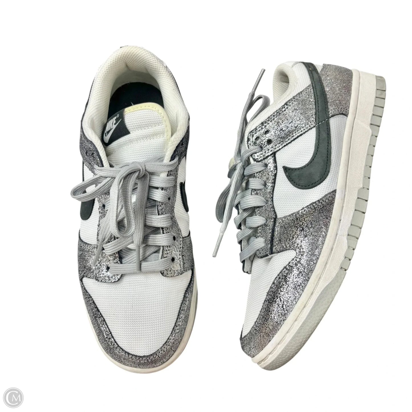 Shoes Sneakers By Nike In Silver & White, Size: 8.5