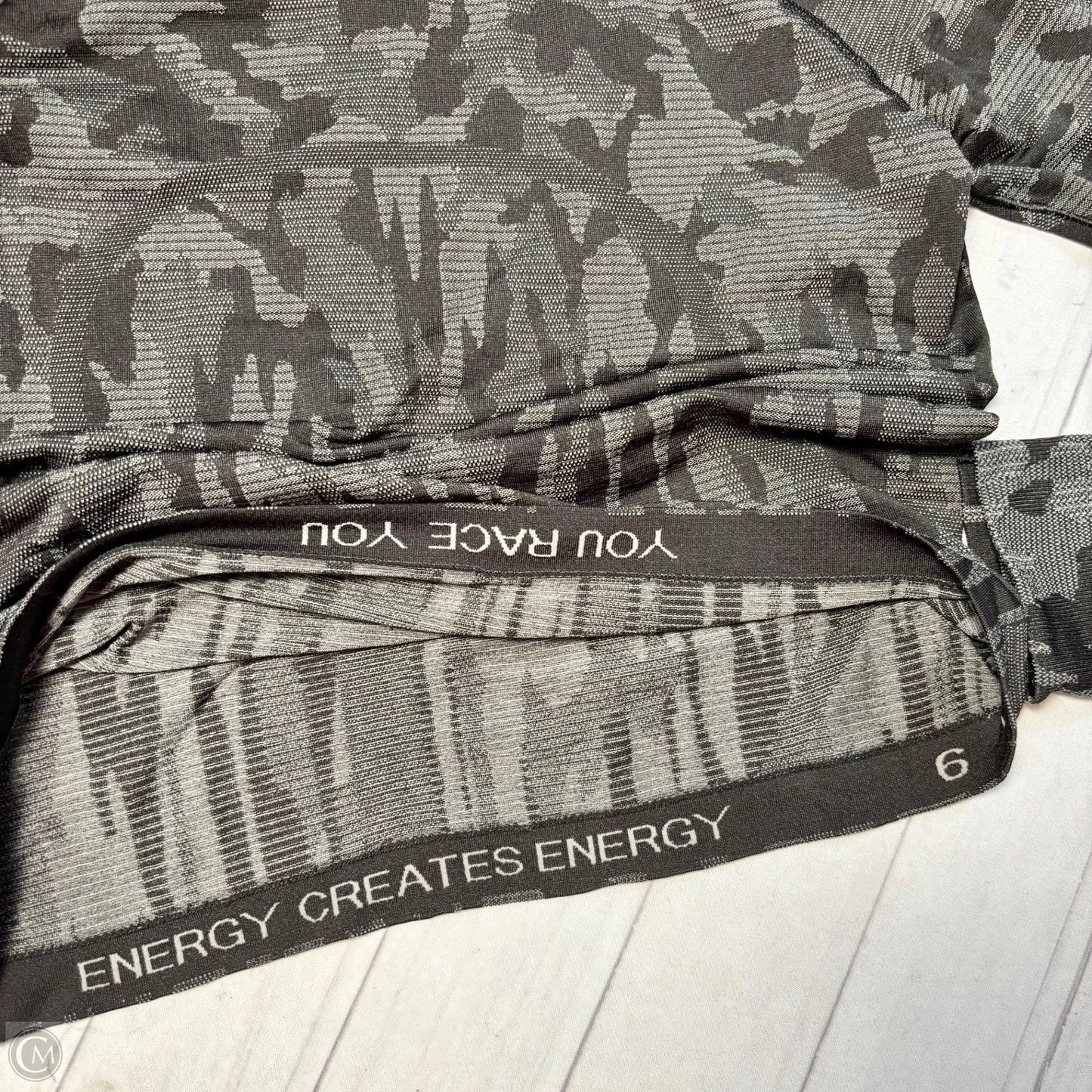 Athletic Top Long Sleeve Crewneck By Lululemon In Camouflage Print, Size: S