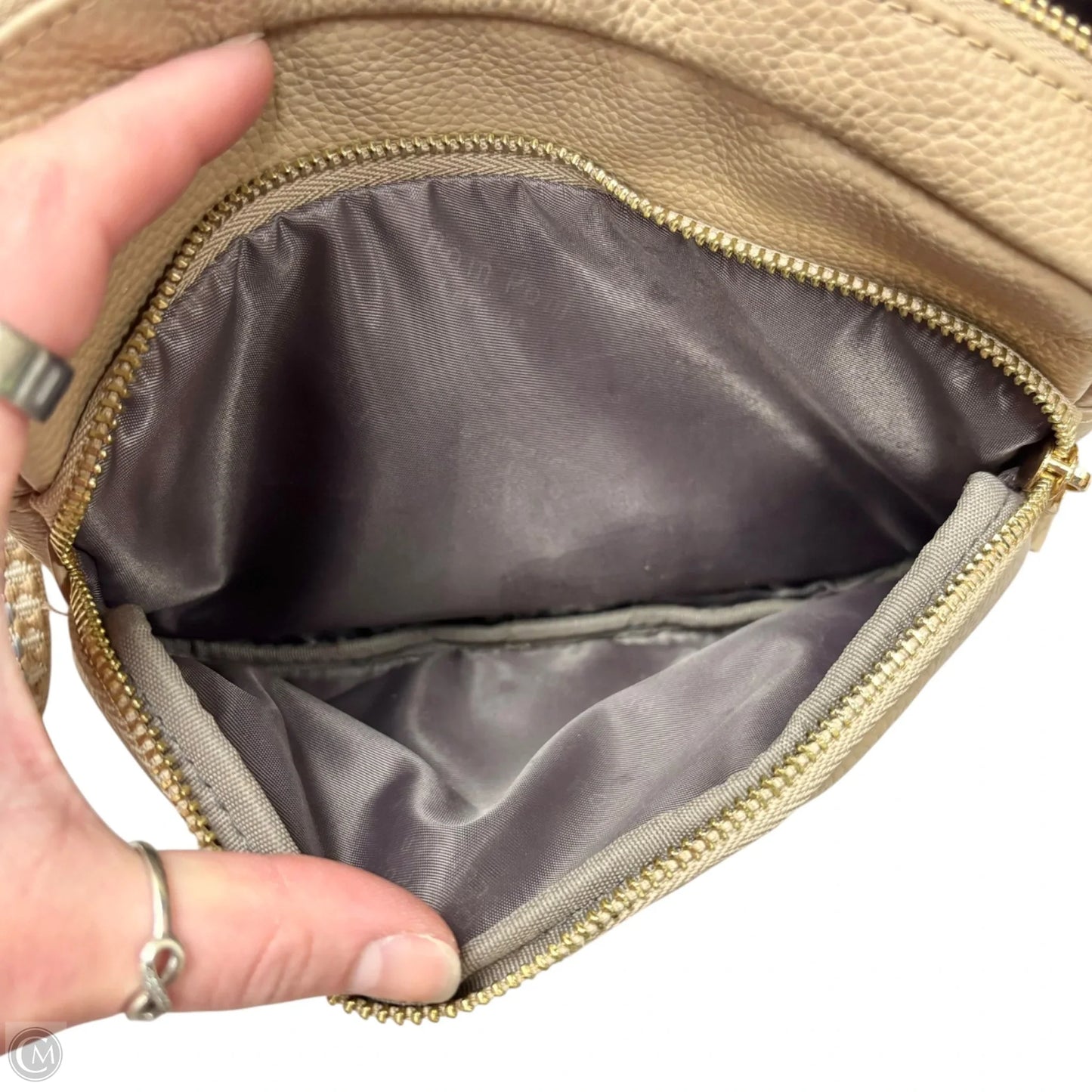 Crossbody By PomPom, Size: Medium