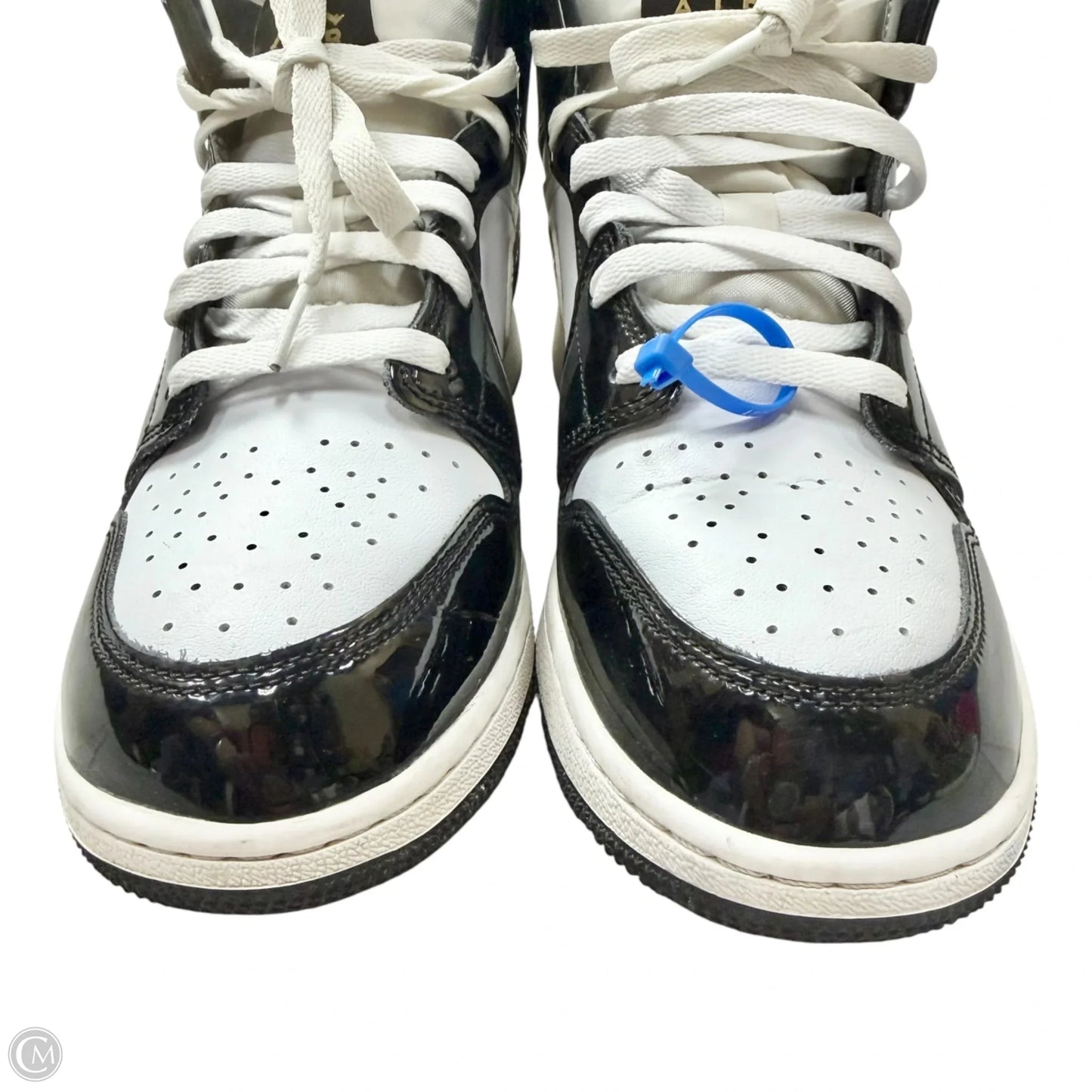 Shoes Luxury Designer By Jordan In Black & White, Size: 8.5