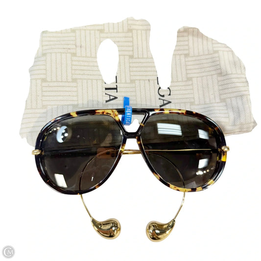 Sunglasses Luxury Designer By Bottega Veneta, Size: Medium