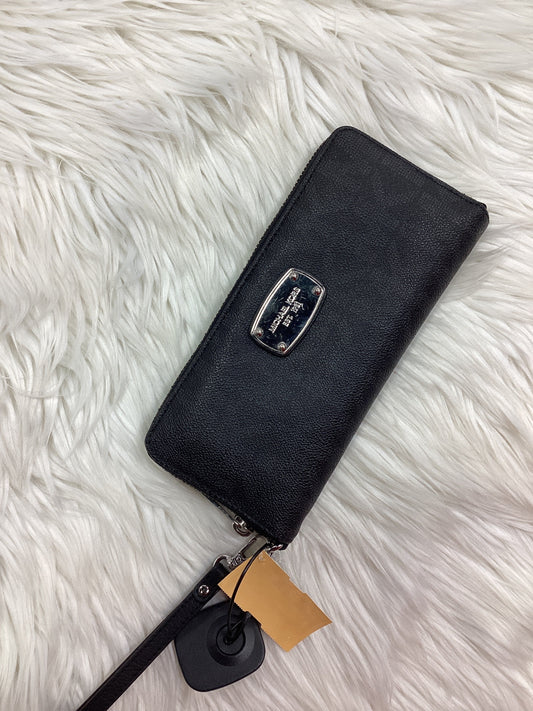 Wallet Designer By Michael Kors In Black, Size:Medium