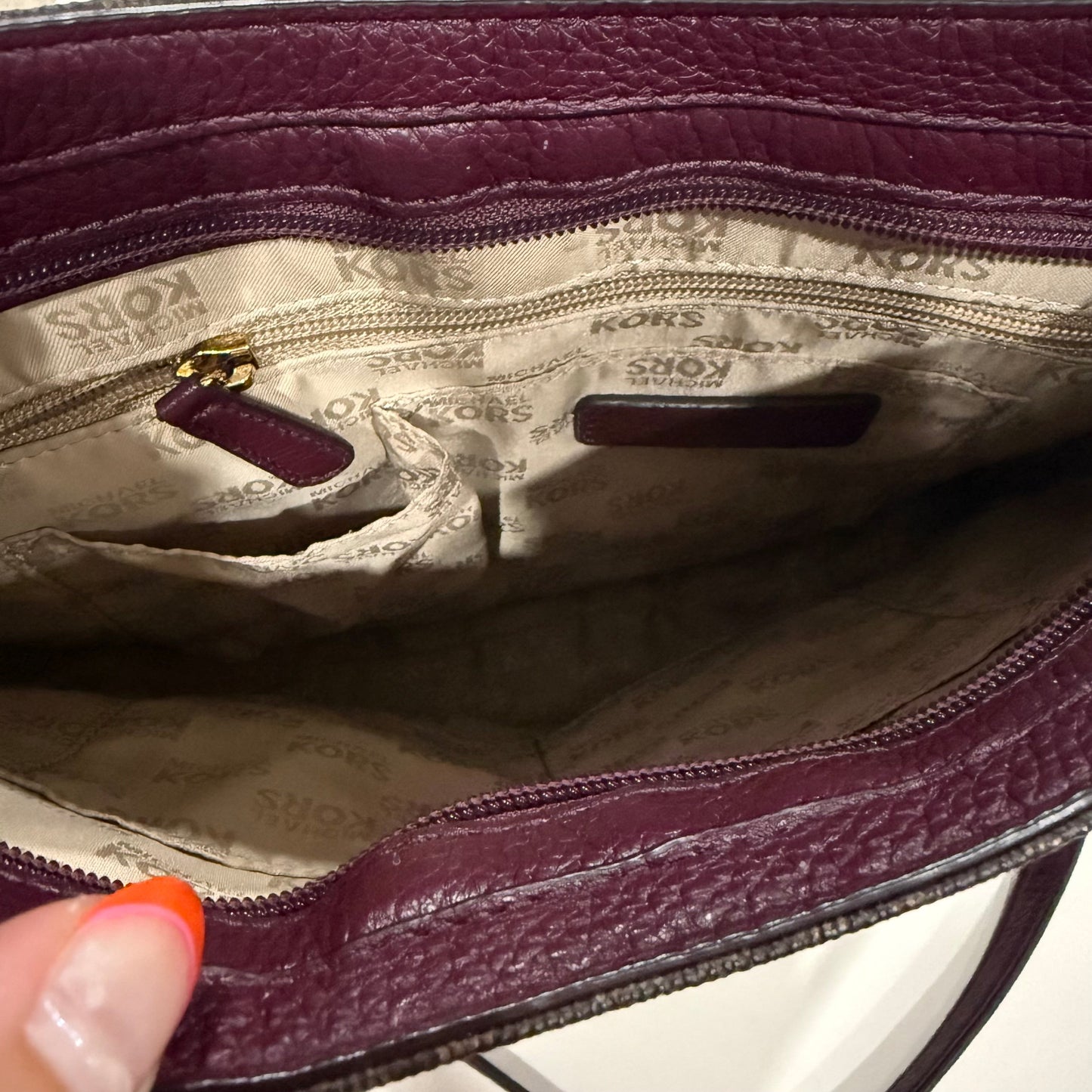 Crossbody Designer By Michael By Michael Kors, Size: Medium