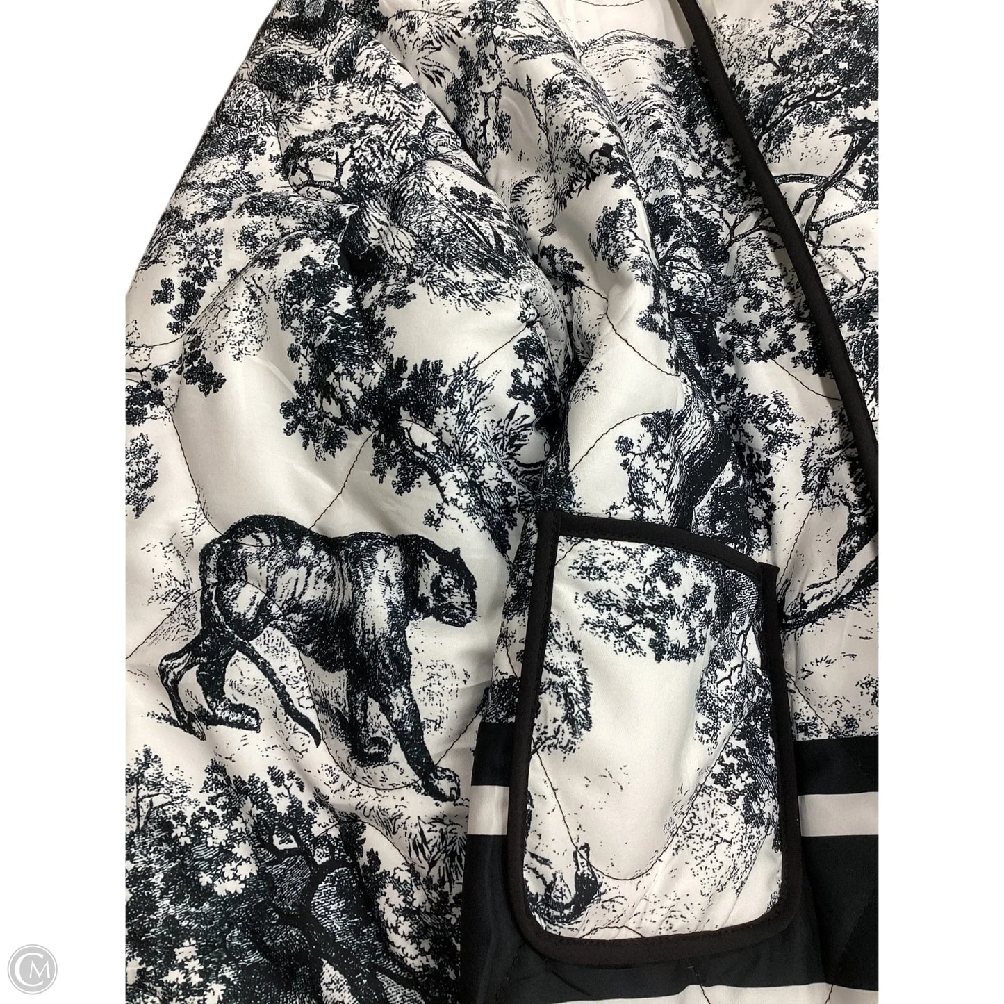 Coat Puffer & Quilted By Clothes Mentor In Black & White, Size: L