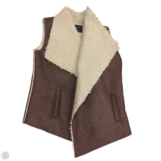 Vest Faux Fur & Sherpa By Love Tree In Brown, Size: L