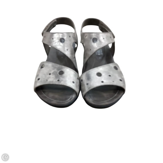 Sandals Heels Wedge By Mephisto In Taupe, Size: 6