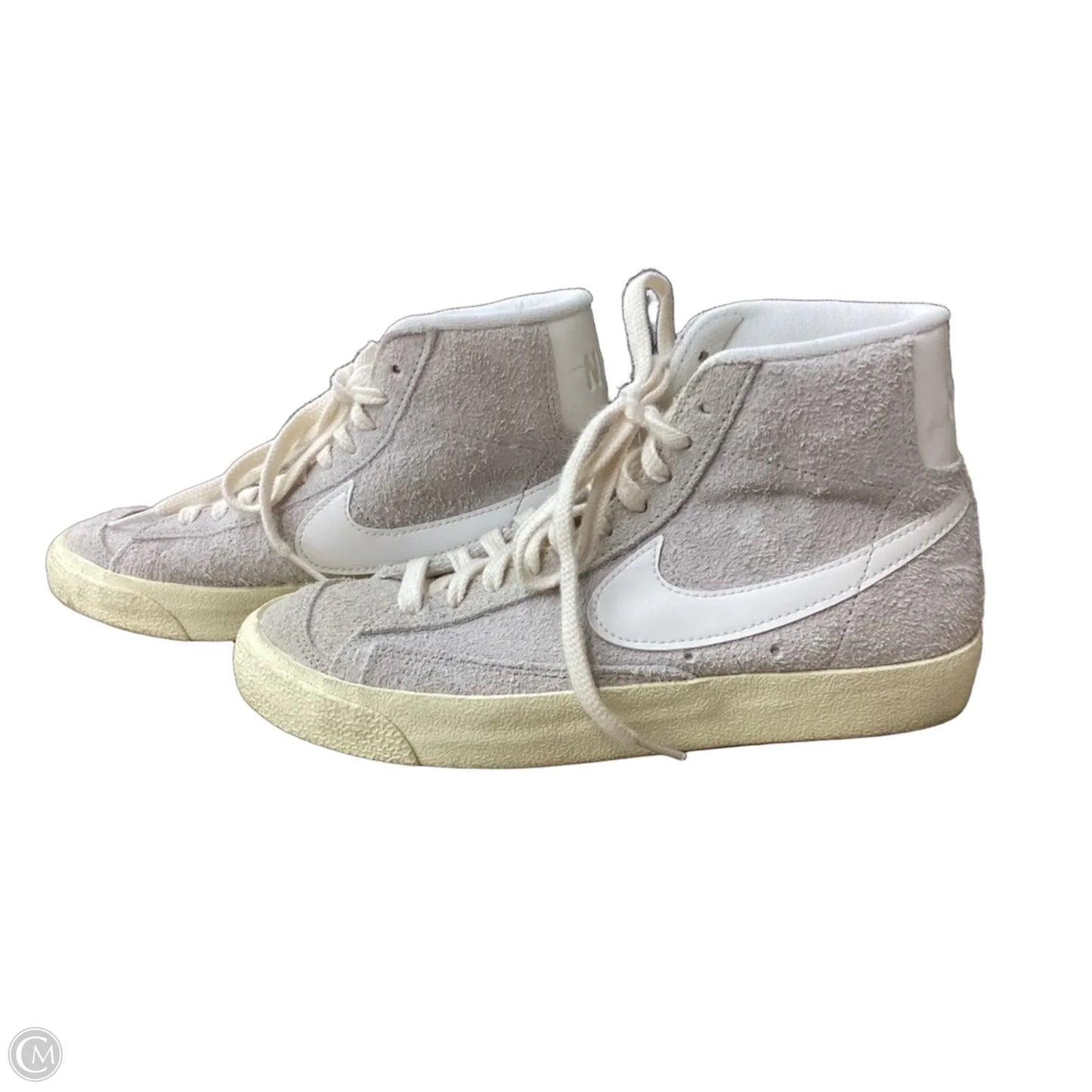 Shoes Sneakers By Nike In Beige, Size: 7