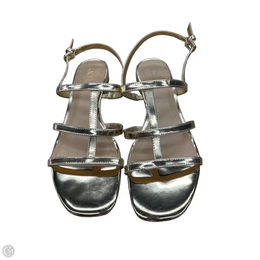 Sandals Flats By J. Crew In Gold, Size: 8