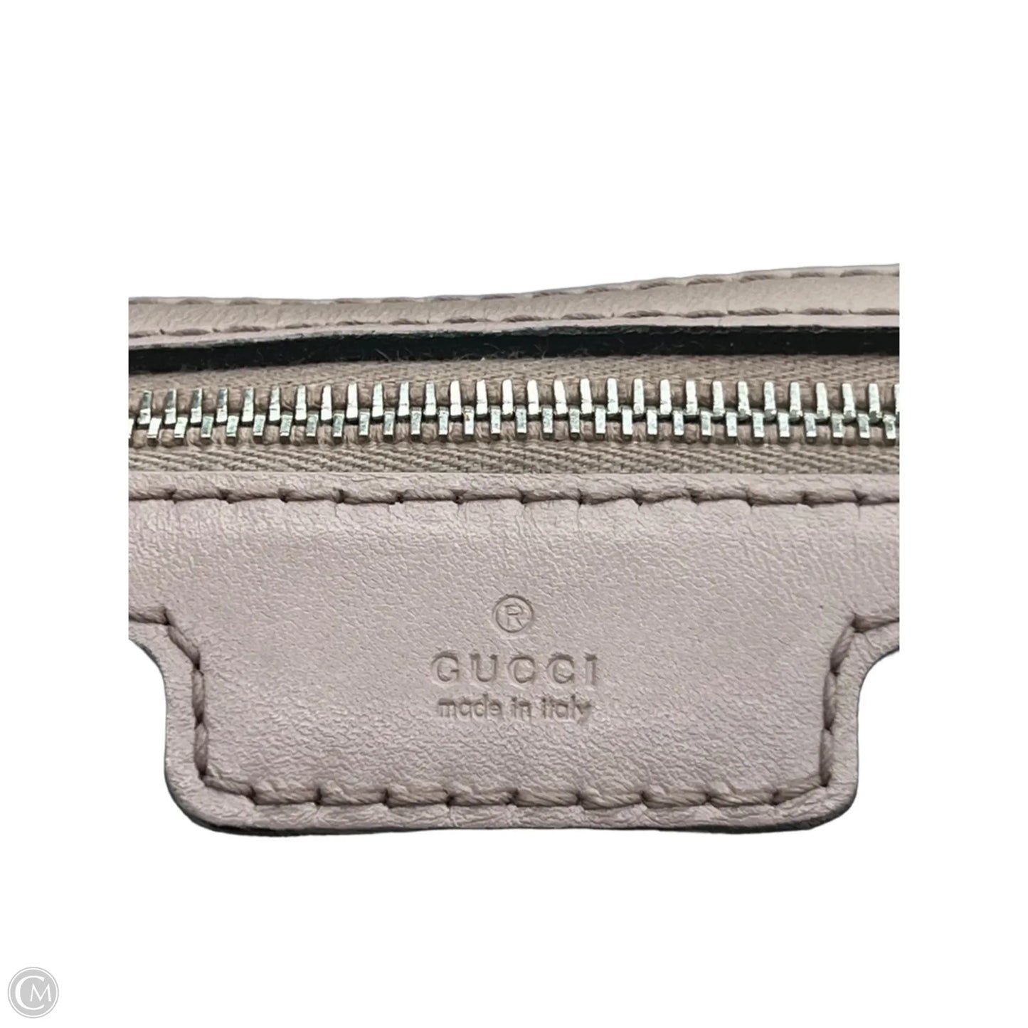 Handbag Luxury Designer By Gucci, Size: Medium
