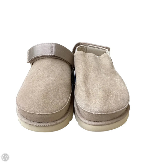 Shoes Designer By Ugg In Beige, Size: 8