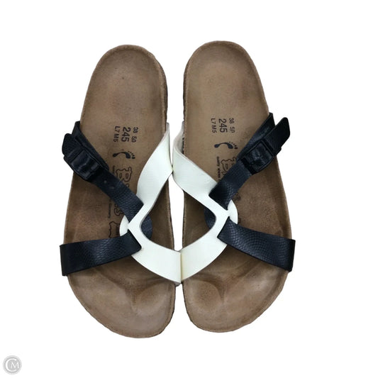 Sandals Flats By Birkenstock In Black & White, Size: 7.5
