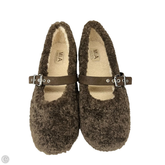 Shoes Flats By Mia In Brown, Size: 8.5