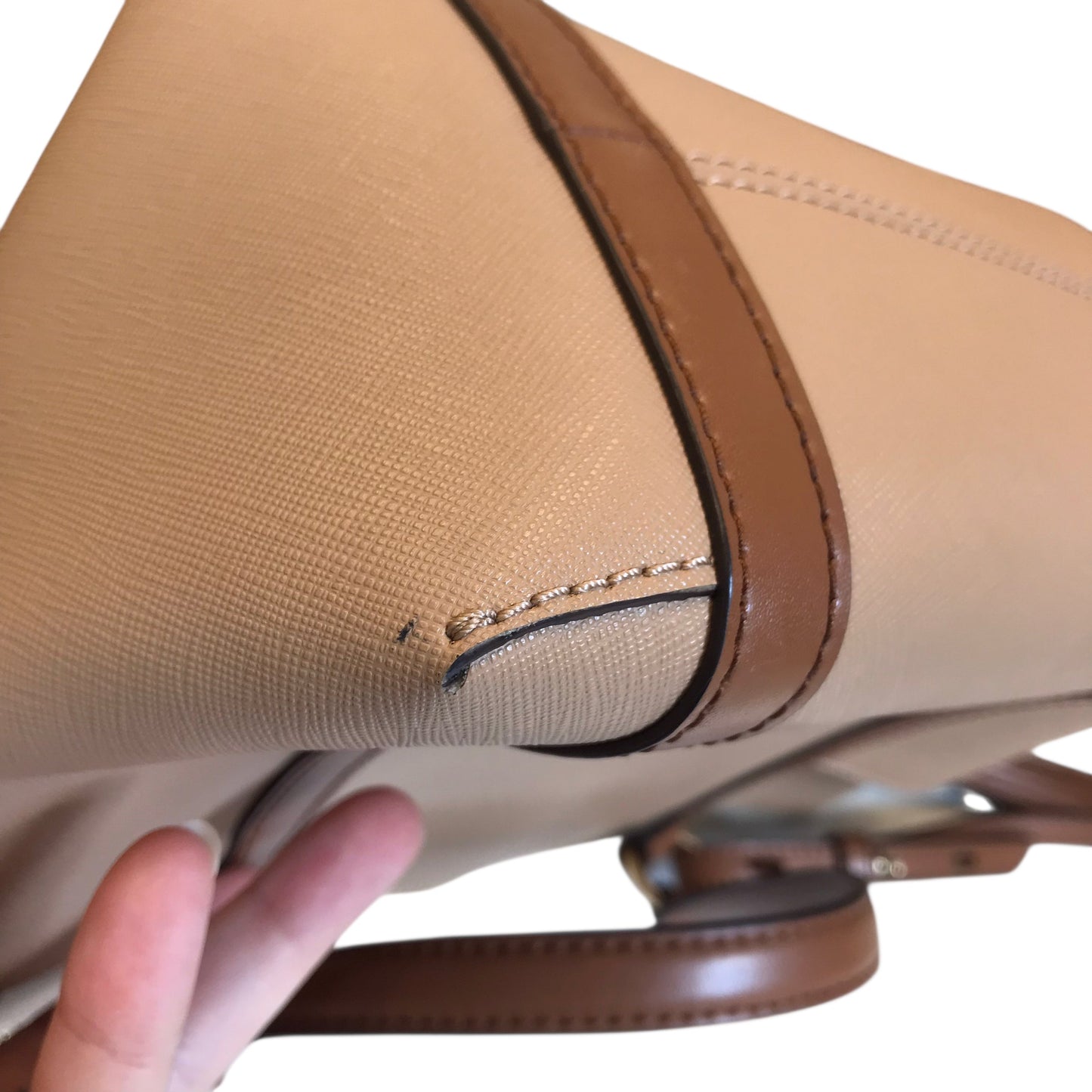 Handbag Designer By Michael Kors In Tan, Size:Medium