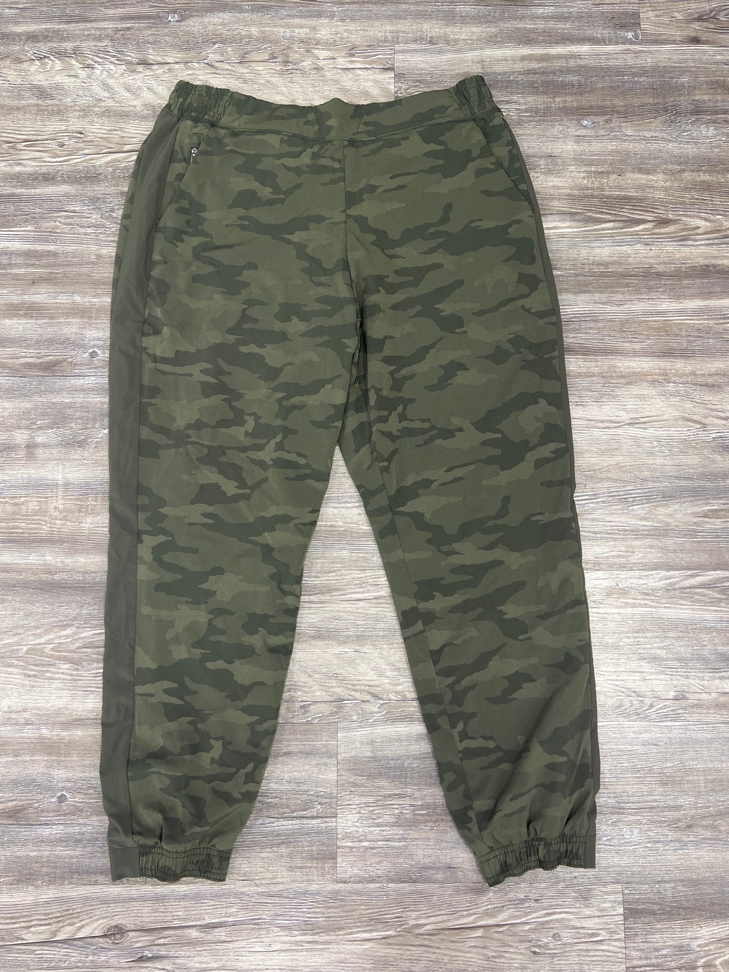 Athletic Pants By Athleta In Camouflage Print, Size: 16