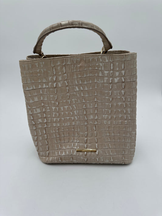 Handbag Designer By Brahmin, Size: Medium