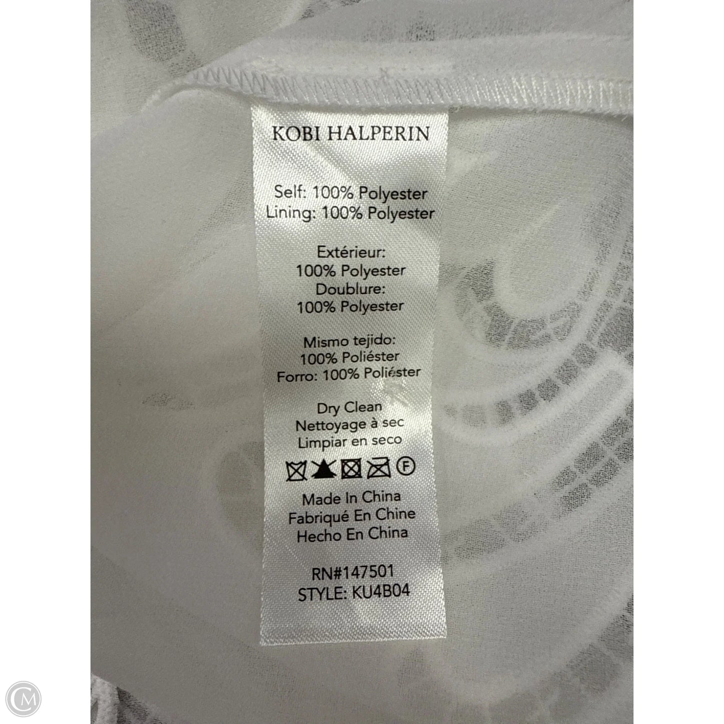 Top Long Sleeve By Cma In White, Size: L