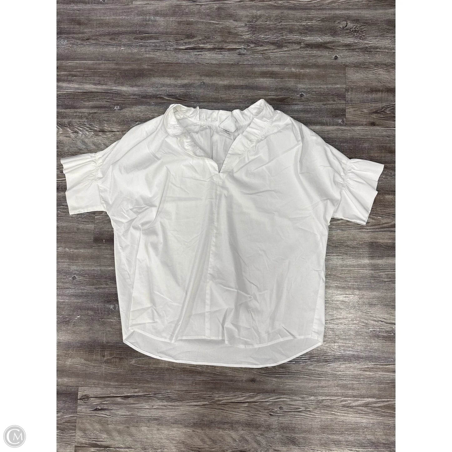 Top Short Sleeve By Finley In White, Size: L