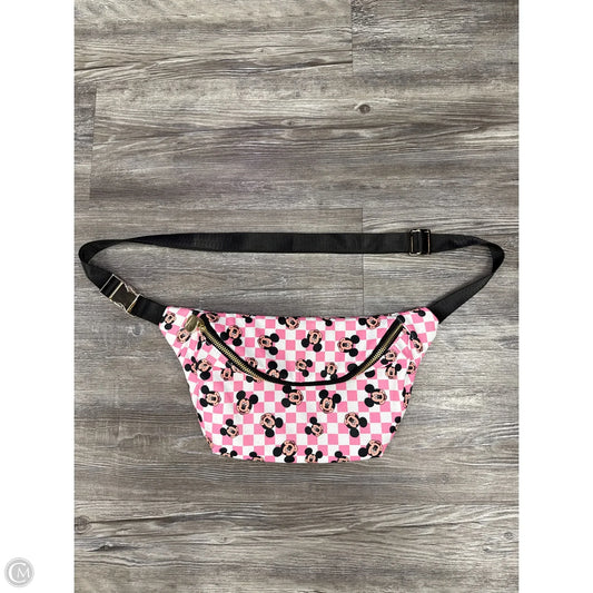 Belt Bag By Clothes Mentor, Size: Medium