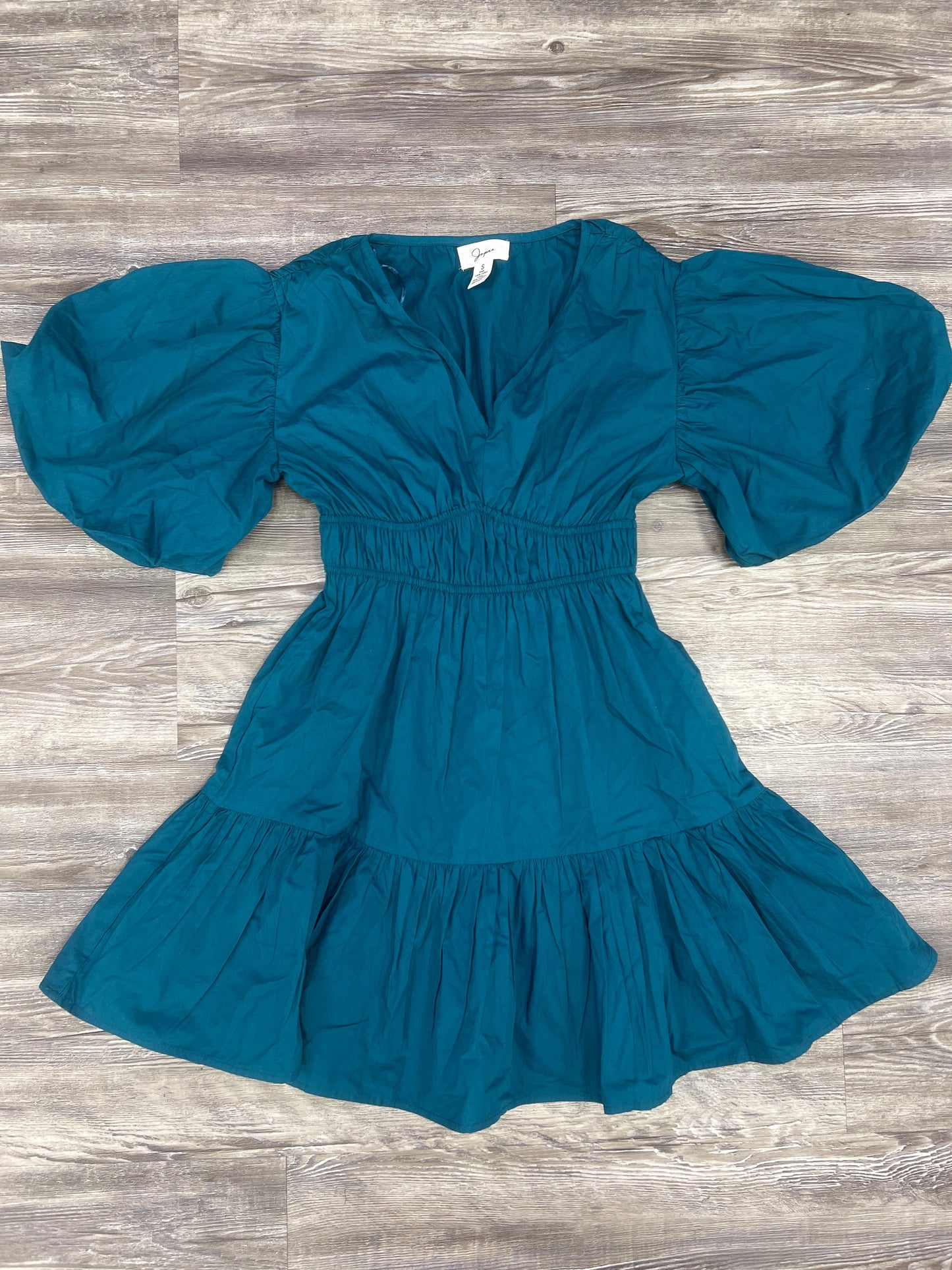 Dress Casual Short By Clothes Mentor  Size: S