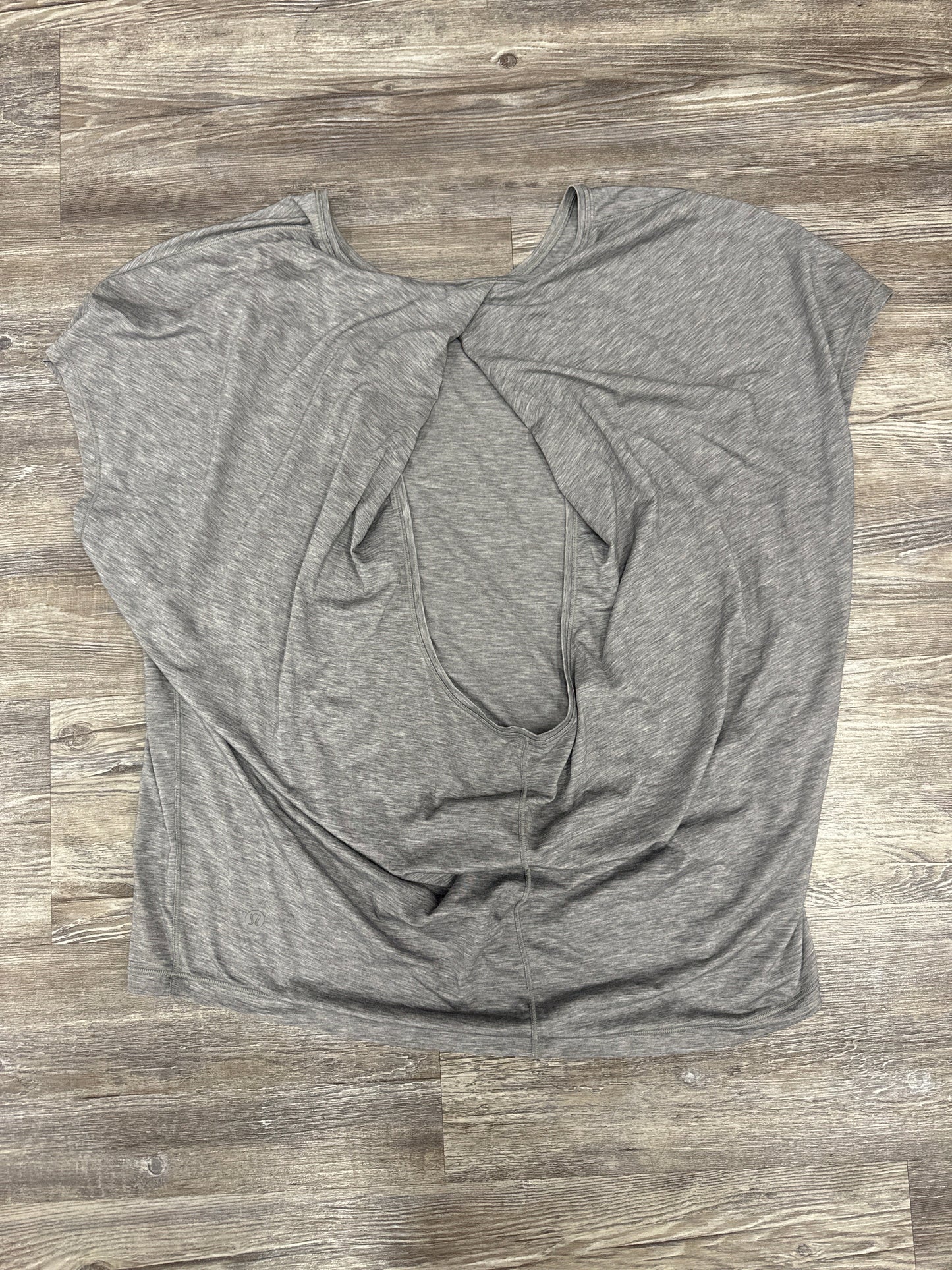 Athletic Top Short Sleeve By Lululemon In Grey, Size: L