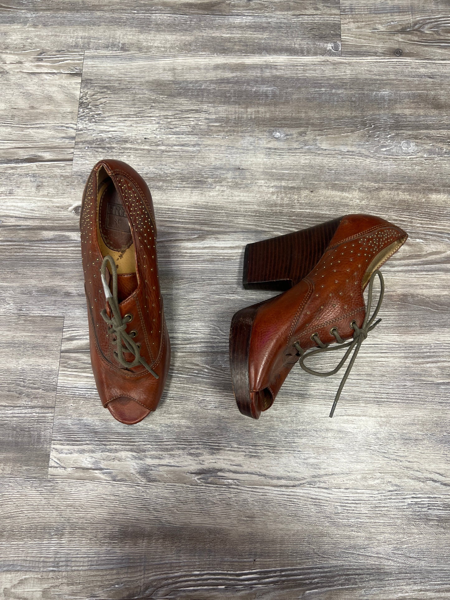 Shoes Designer By Frye  Size: 9.5