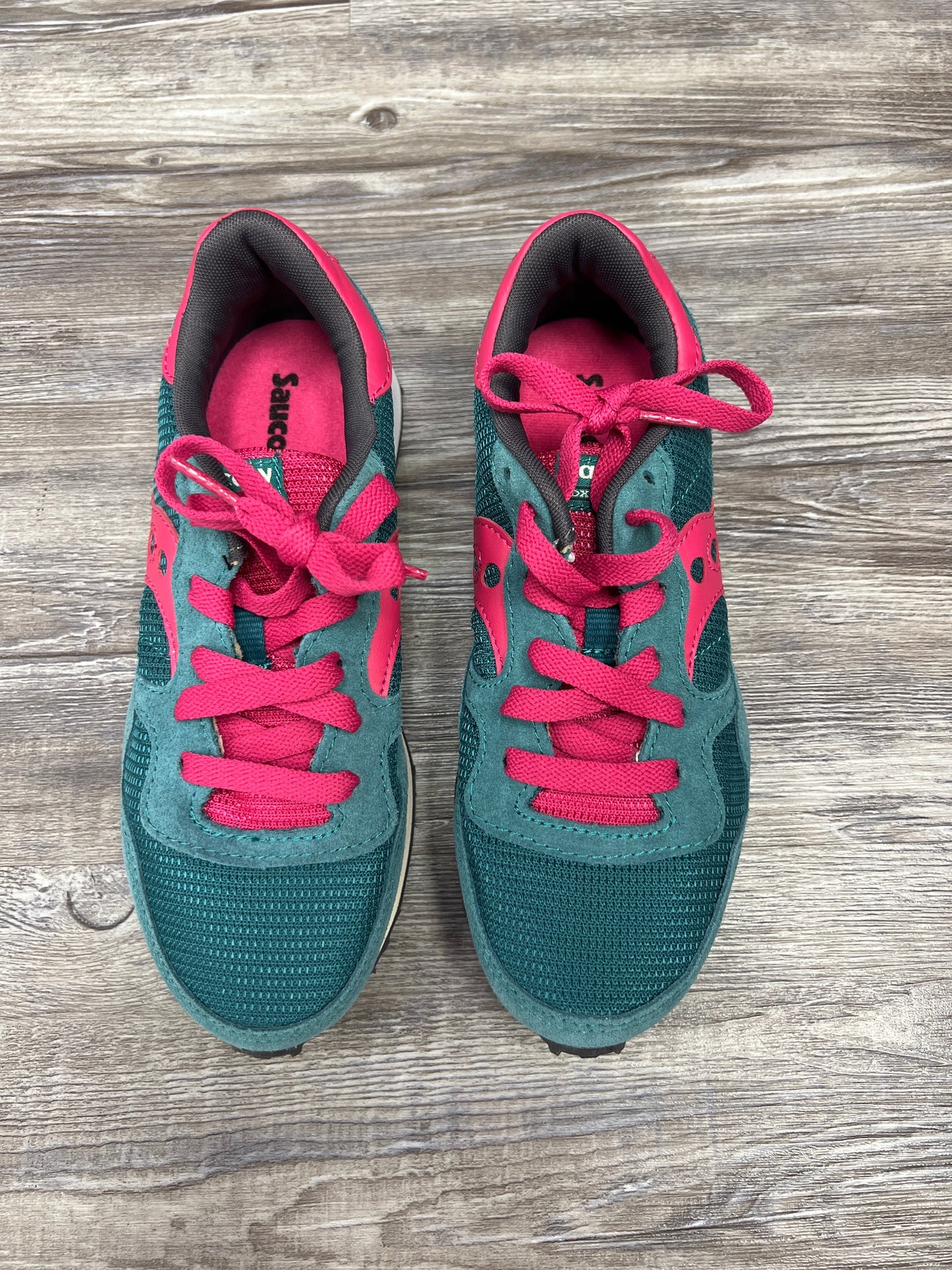 Blue & Pink Shoes Athletic Saucony, Size 6.5