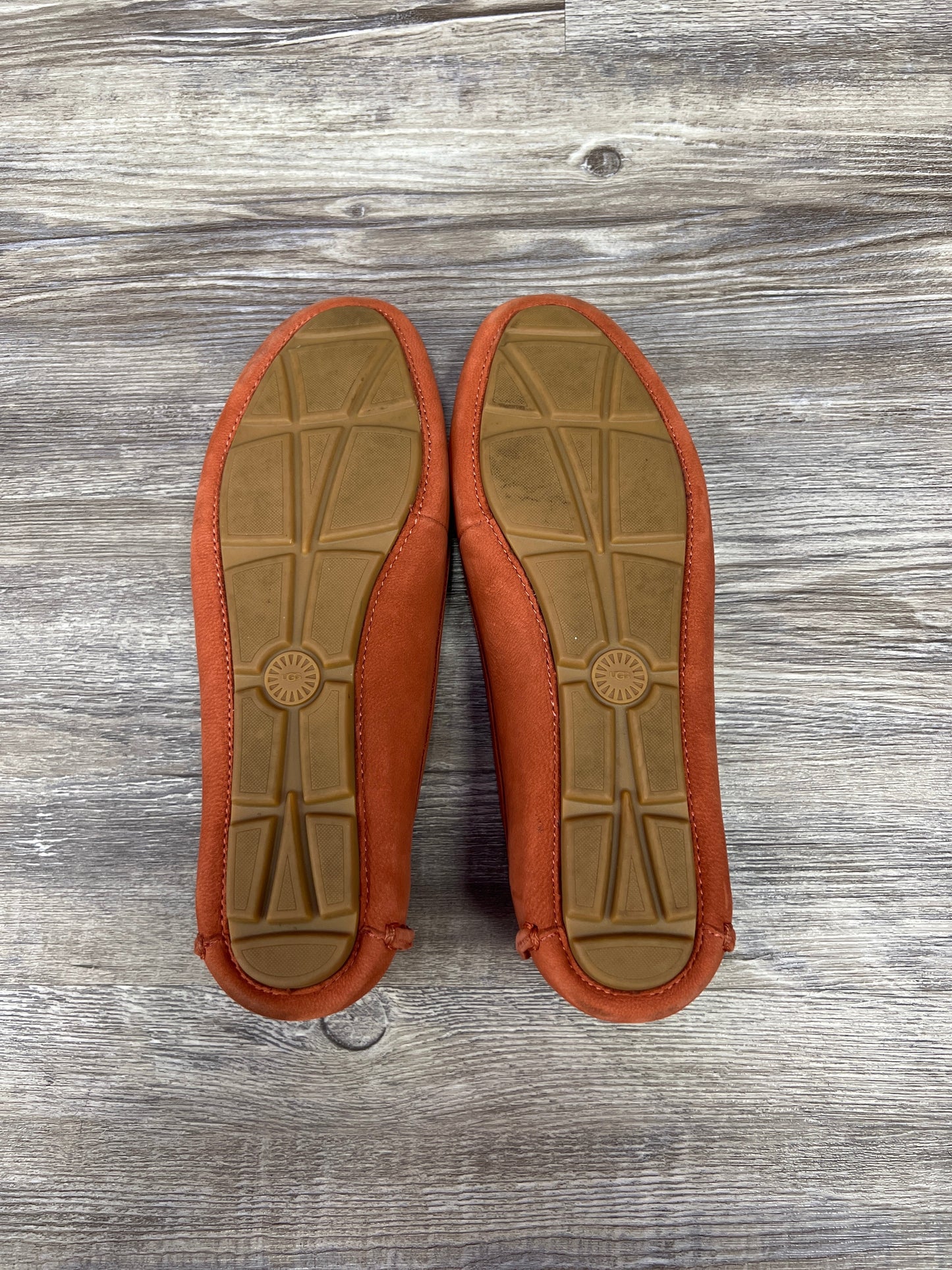 Orange Shoes Flats Ugg, Size 7