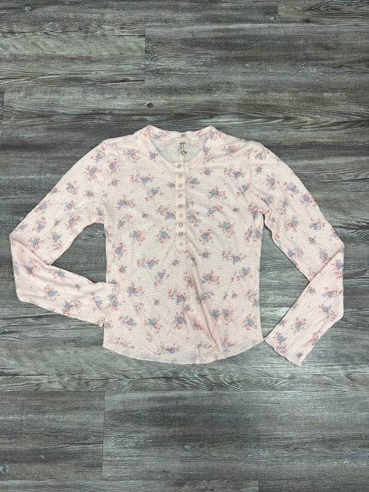 Top Long Sleeve By Free People In Pink, Size: L